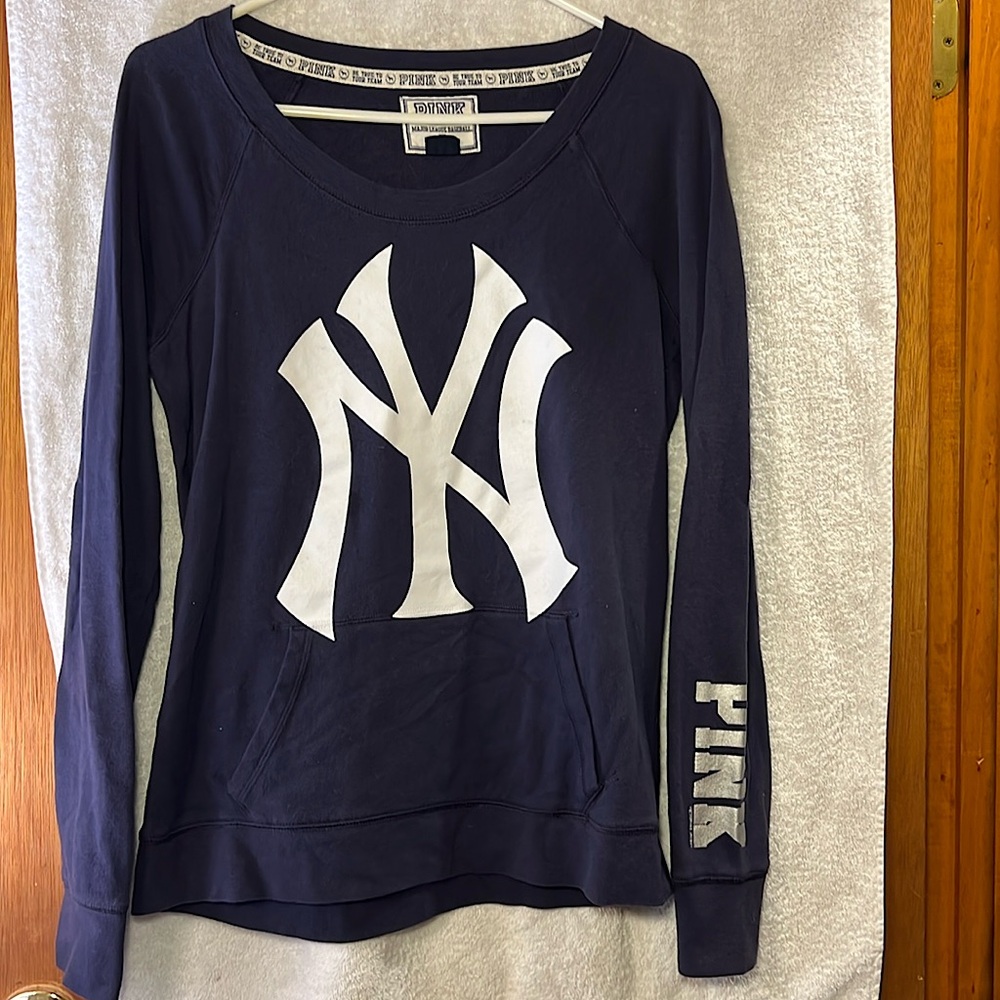 Victoria's Secret PINK NY Yankees Sweatshirt navy white silver Limited Edition L
